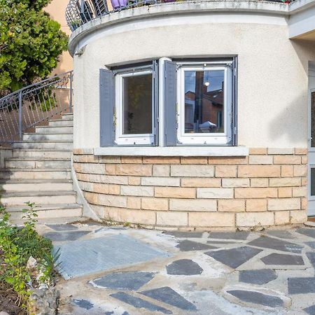 Apartamento Le Grand Parilly Bron Exterior foto